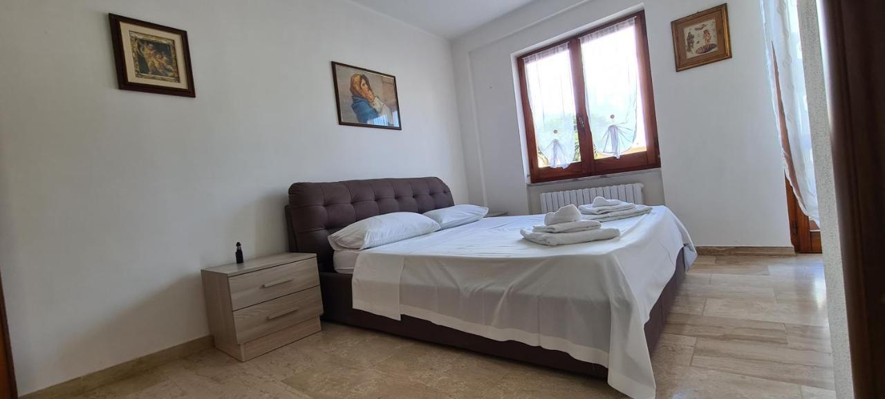 Em Holiday Apartment2 Quartu Sant'Elena Ngoại thất bức ảnh