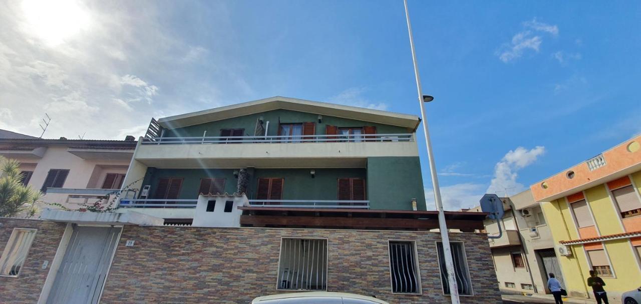 Em Holiday Apartment2 Quartu Sant'Elena Ngoại thất bức ảnh